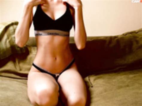 Camgirl Showing Her Nice Tits