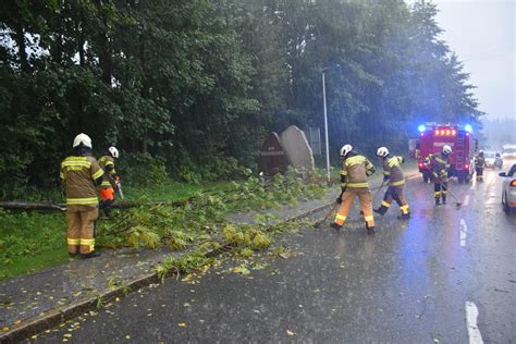 Unwetter Ziehen Ber Sterreich Berflutungen In Salzburg