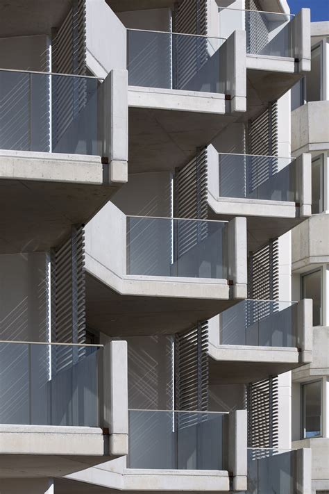 City Living At The Seaside Sculpted Forms For A New Seaside Apartment