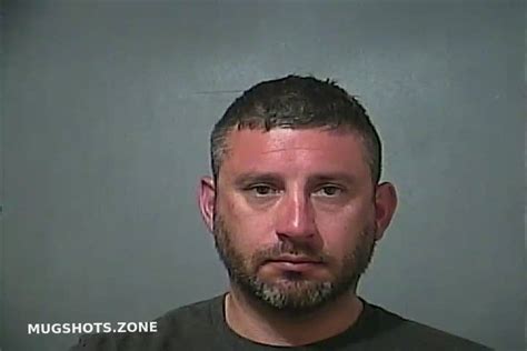 BYRD JUSTIN WAYNE 05 08 2022 Vigo County Mugshots Zone