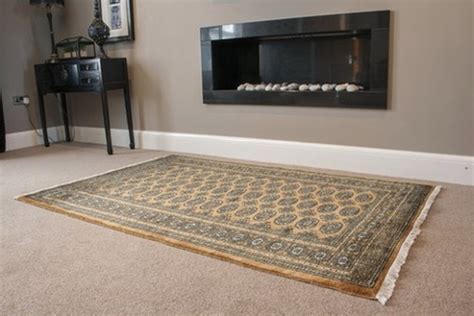 Rugs On Carpet The Dos And Donts Easy Guide In