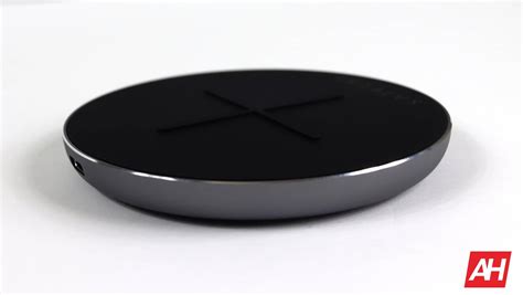 Satechi Wireless Charger V2 Review - A Fast Wireless Charging Pad With ...