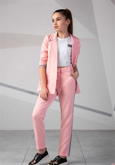 Брючные костюмы для подростков - 90 фото