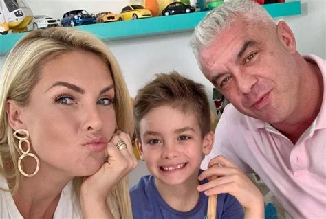 Alexandre Correa Processa Ana Hickmann Por Aliena O Parental Roberta