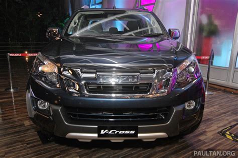 Updated Isuzu D Max V Cross Previewed July Launch Paultan Org