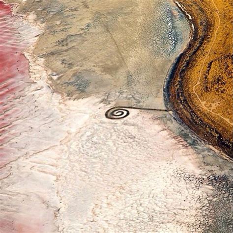 Spiral Jetty Robert Smithson Great Salt Lake Land Art