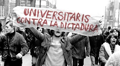 El Movimiento Estudiantil En La Lucha Contra La DictaduraMAKMA