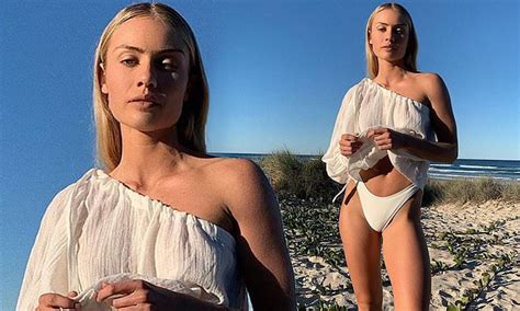 Model Elyse Knowles Flaunts Her Sun Kissed Figure In A White Bikini Daily Mail Online