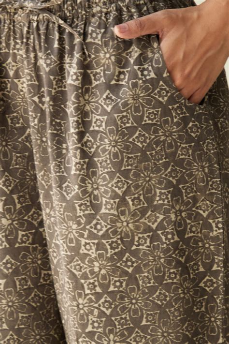 Buy Akola Hand Block Printed Straight Cotton Straight Farsi For Women