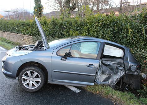 Cluny Deux Bless S L Gers Dans Une Collision Entre Deux Voitures