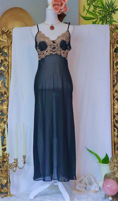 Vintage 80s Chic Lingerie Gem