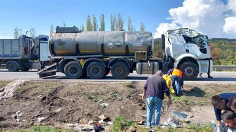 Kimyasal madde yüklü tanker devrildi korku dolu anlar yaşandı Son Dakika