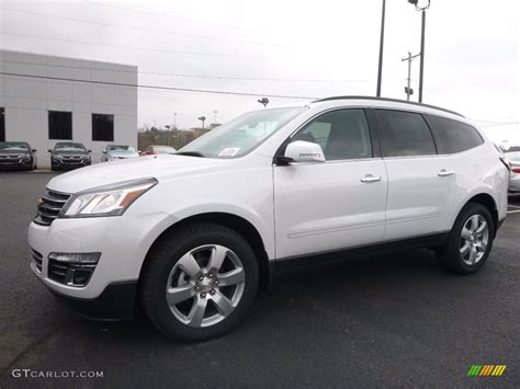 Iridescent Pearl Tricoat Chevrolet Traverse Premier Awd