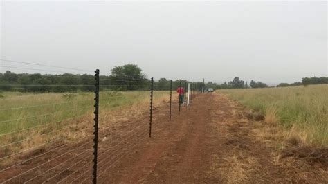 Electric Fencing Advantages And Livestock Containment