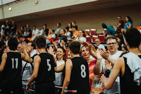 Festa Do Basquetebol Juvenil Avan A Para A Fase