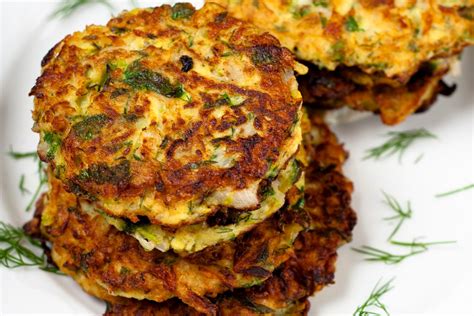 Zucchini fritters | Cookist