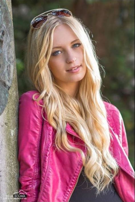 Hot Blonde Girl Pretty Hairstyles Womens Hairstyles Beauty