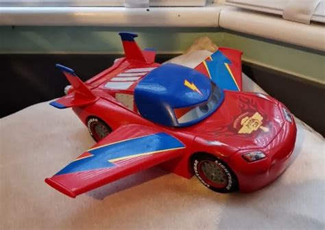 DISNEY PIXAR TRANSFORMING Lightning McQueen Car With Wings 2015 Mattel