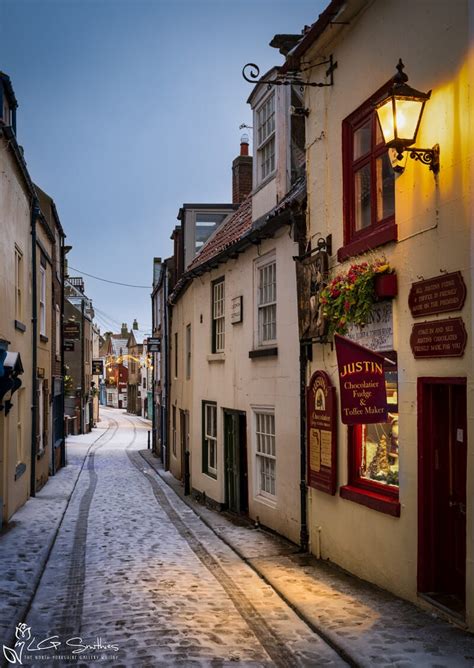 Whitby Christmas On Church Street The North Yorkshire Gallery