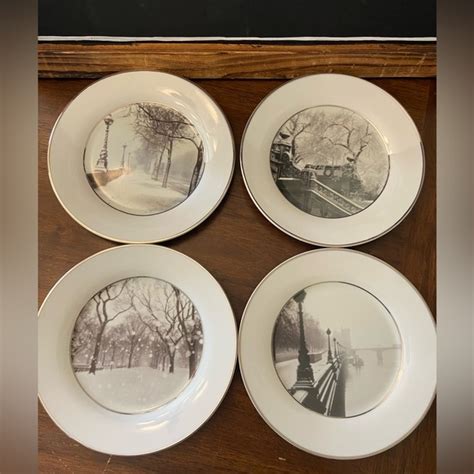 Williams Sonoma Dining Set Of Williamssonoma Snowing Scene Plates