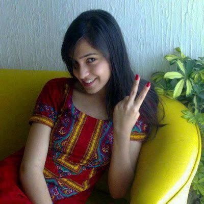 Sexy Big Tits Desi Bachiyan Photos Pictures Of Desi Larkiyan