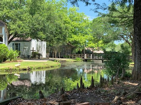 About Acadian Village - Acadian Heritage - Lafayette LA