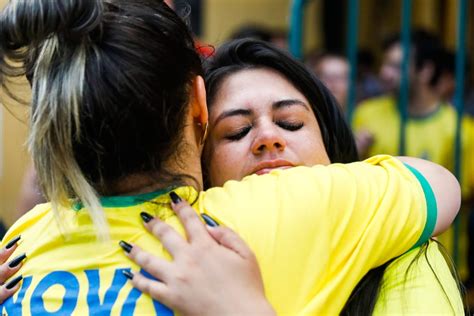 Drama E Sofrimento Veja Como A Torcida Em Sc Reagiu Elimina O Do