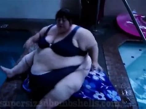 Lb SSBBW Stands Walks Jiggles And Struggles BBW Porn XHamster