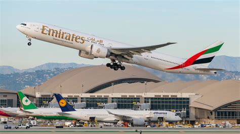 United Airlines Partners With One Time Foe Emirates Will Launch Dubai