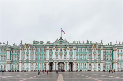 Premium Photo | The hermitage museum in st. petersburg