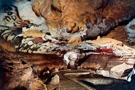 Lascaux Cave - Grotte de Lascaux