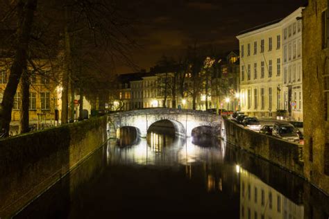 510+ Night Bruges Canal And Bridge Belgium Stock Photos, Pictures ...