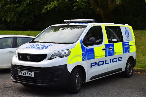 Fv Ewg Police Scotland Peugeot Expert Cell Van S Aun Flickr