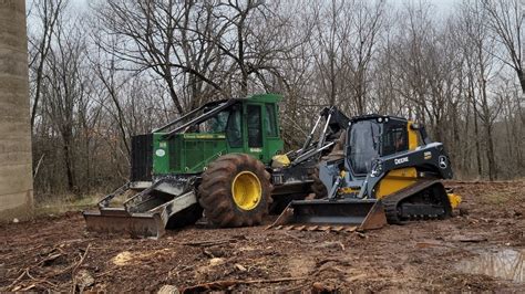 2022 John Deere 333g High Flow With Forestry Guarding Youtube