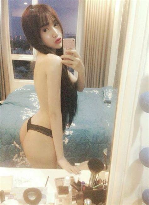 Elly Tran Desnuda En The Viet Nam Personal Show