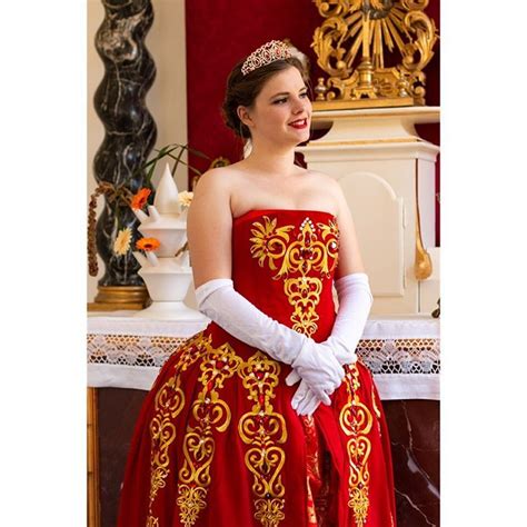 Anastasia the musical Big Red dress cosplay. Russian grand duchess ...