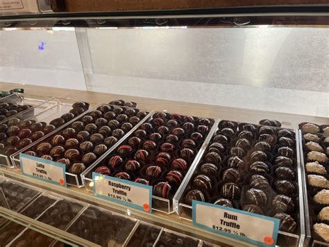 Foodies are buzzing about Leo's Grill & Malt Shop Stillwater MN specials 8