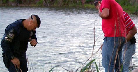 G1 Corpo de mulher é achado dentro de mala em lago perto da