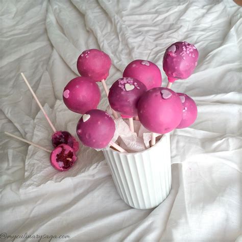 Red Velvet Cake Pops – My Culinary Saga