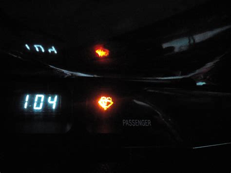 Индикатор уровня омывающей жидкости — Toyota Camry (XV40), 2,4 л, 2008 ...