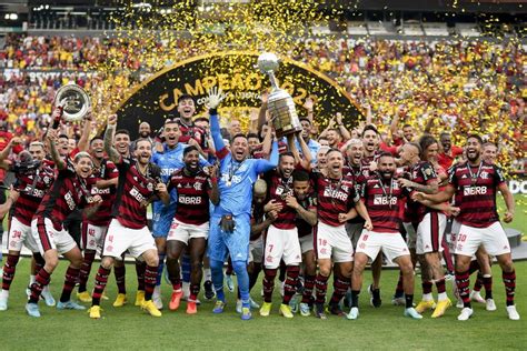 El Rey de América Flamengo conquista la Copa Libertadores y Vidal