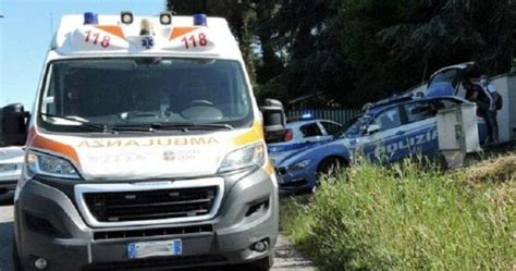 Aggressione A Colpi Di Machete Due Feriti Uno In Pericolo Di Vita