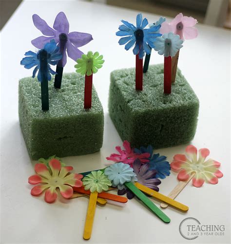 Easy Preschool Spring Math Activity With Flowers