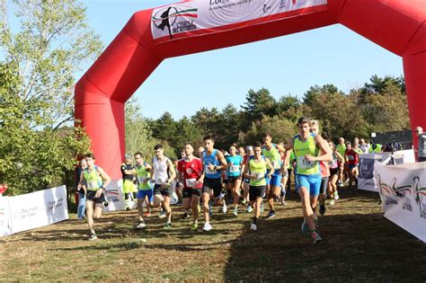 Domenica Novembre La Corsa Del Ricordo Fa Tappa A Trieste