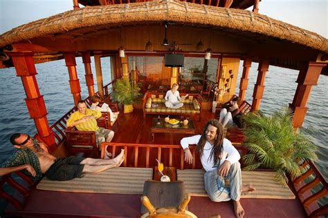 What is a Houseboat in Kerala - Used For, Made of