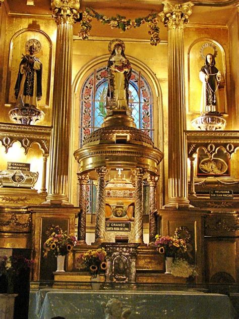 Altar de la Iglesia de Santo Domingo donde están las reliquias de