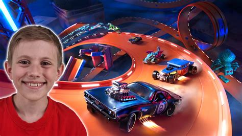 Hot Wheels UNLEASHED Яркие гонки на фантастических трек трассах Даник и Хот Вилс Анлишед