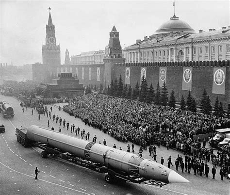 15 Foto Perang Dingin The Cold War Photos Images Jukin Blog