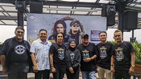 Charly Van Houten Gelar Konser Tur Asia Rayakan 20 Tahun Berkarya Di