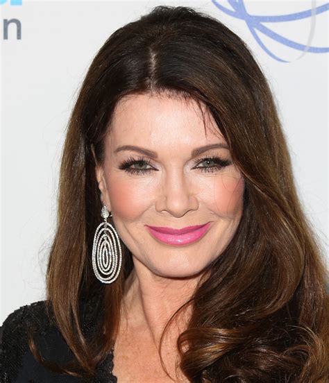 What Plastic Surgery Has Lisa Vanderpump Done? - Plastic Surgery Bio